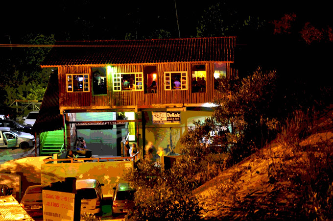 Bar DeRaiz